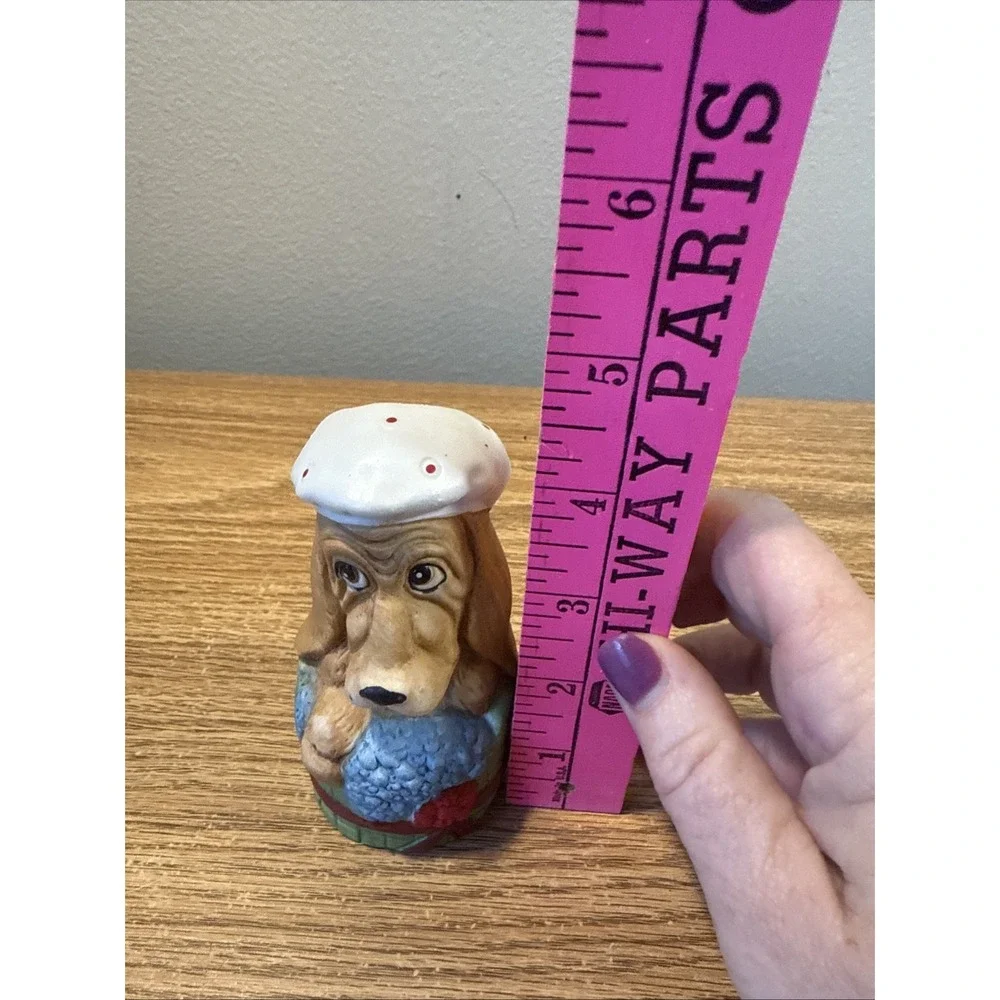 Vintage Jasco 1980 Critter Bells Basset Hound Bath Time Bubbles Hat Bisque Porcl